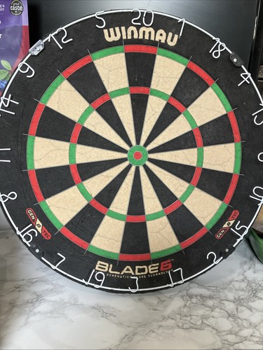 Full sized dartboard - full,