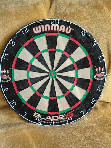 Winmau blade5 fifth generation - winmau,