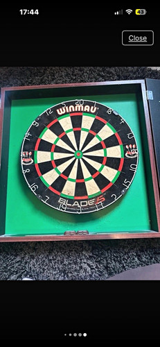 Winmau blade dartboard - blade, board
